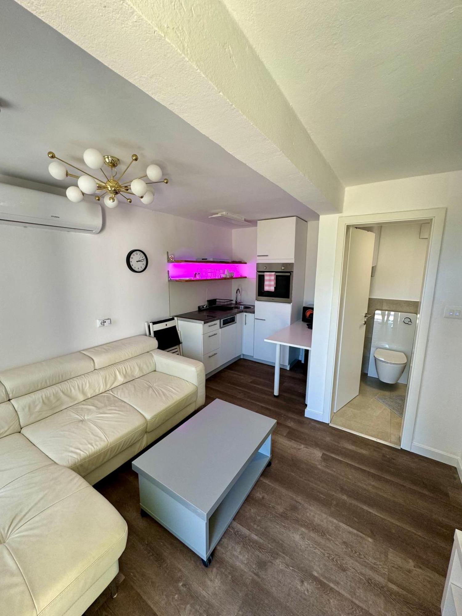 Enna Apartment B Meerblick Perfect Location Medulin Exteriér fotografie