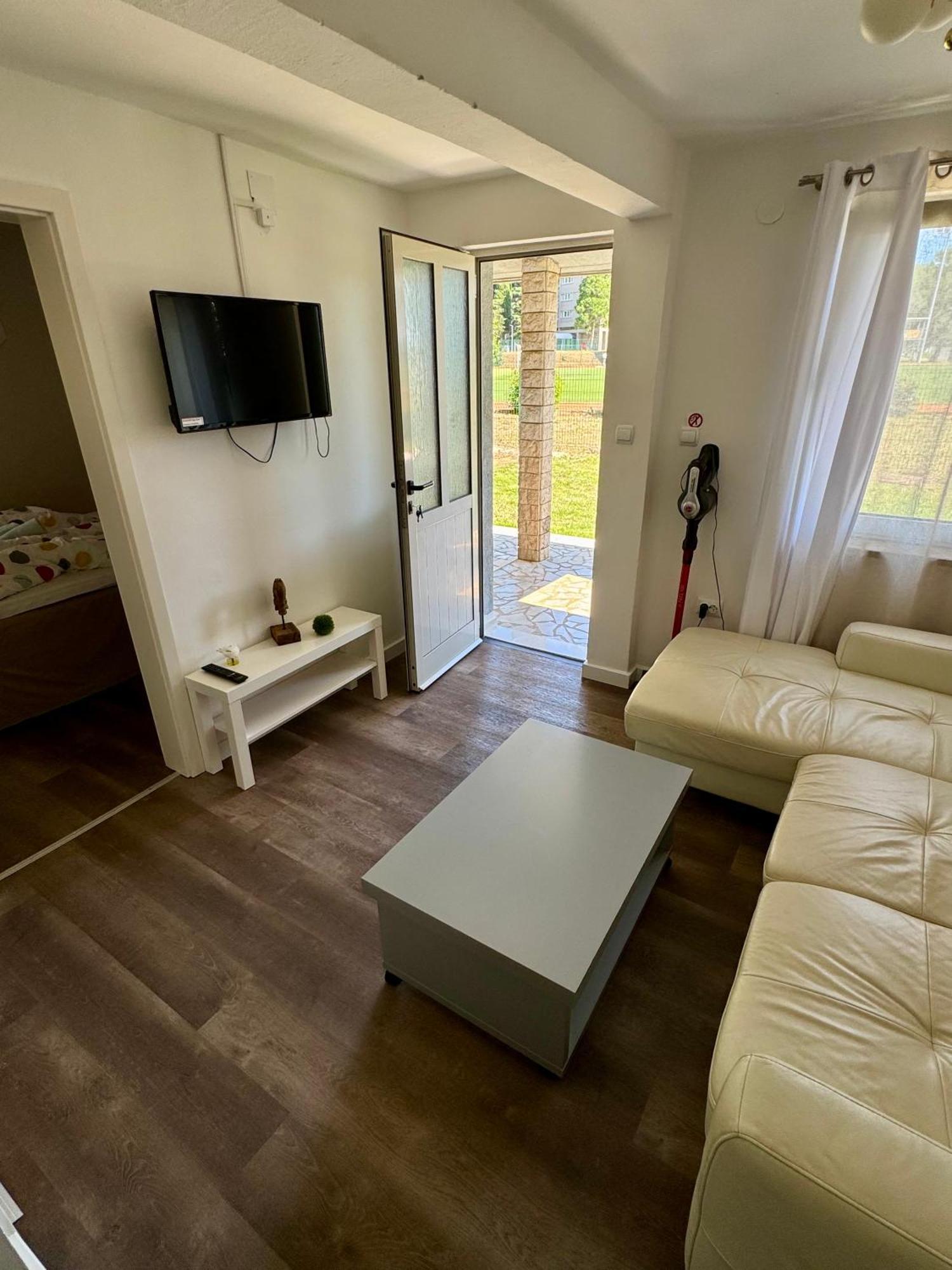 Enna Apartment B Meerblick Perfect Location Medulin Exteriér fotografie